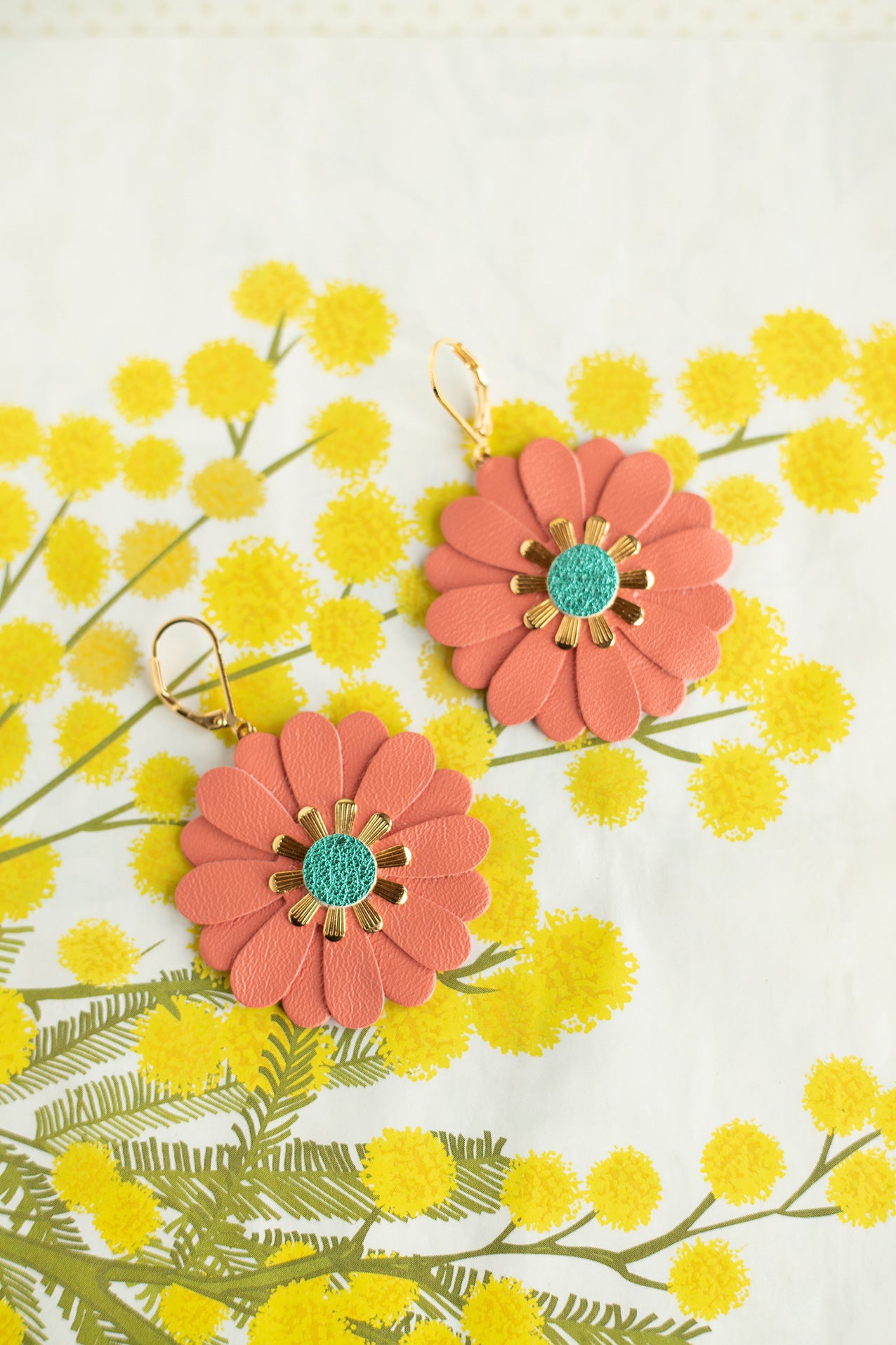 Zinnia flower earrings - coral pink leather