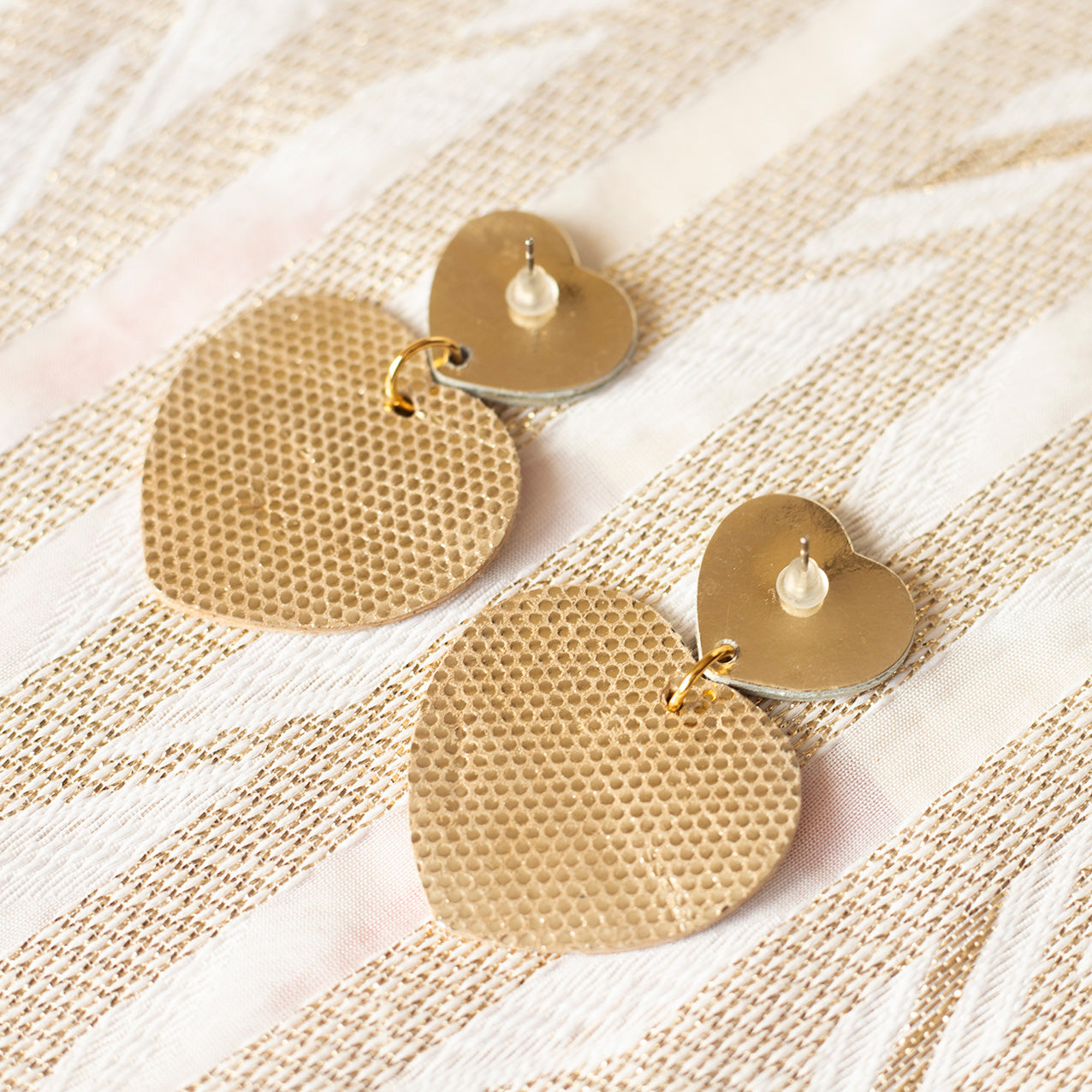 Double Hearts earrings in gold leather and platinum