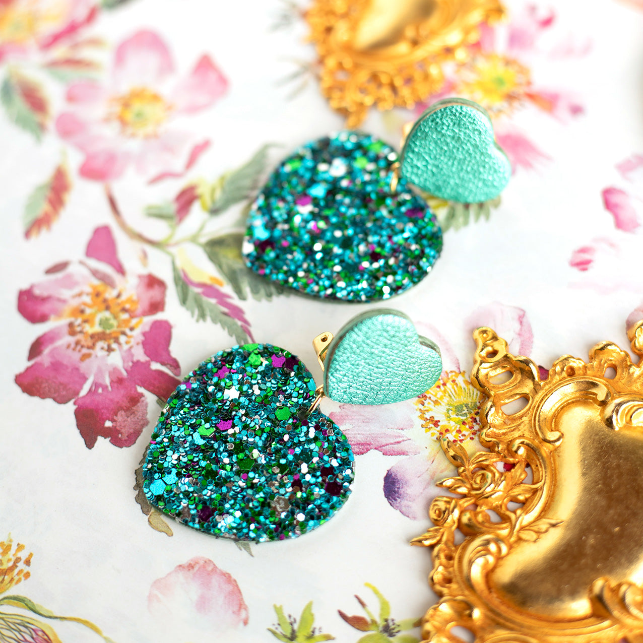 Copy of Double Hearts clip-on earrings - metallic turquoise leather and glitter