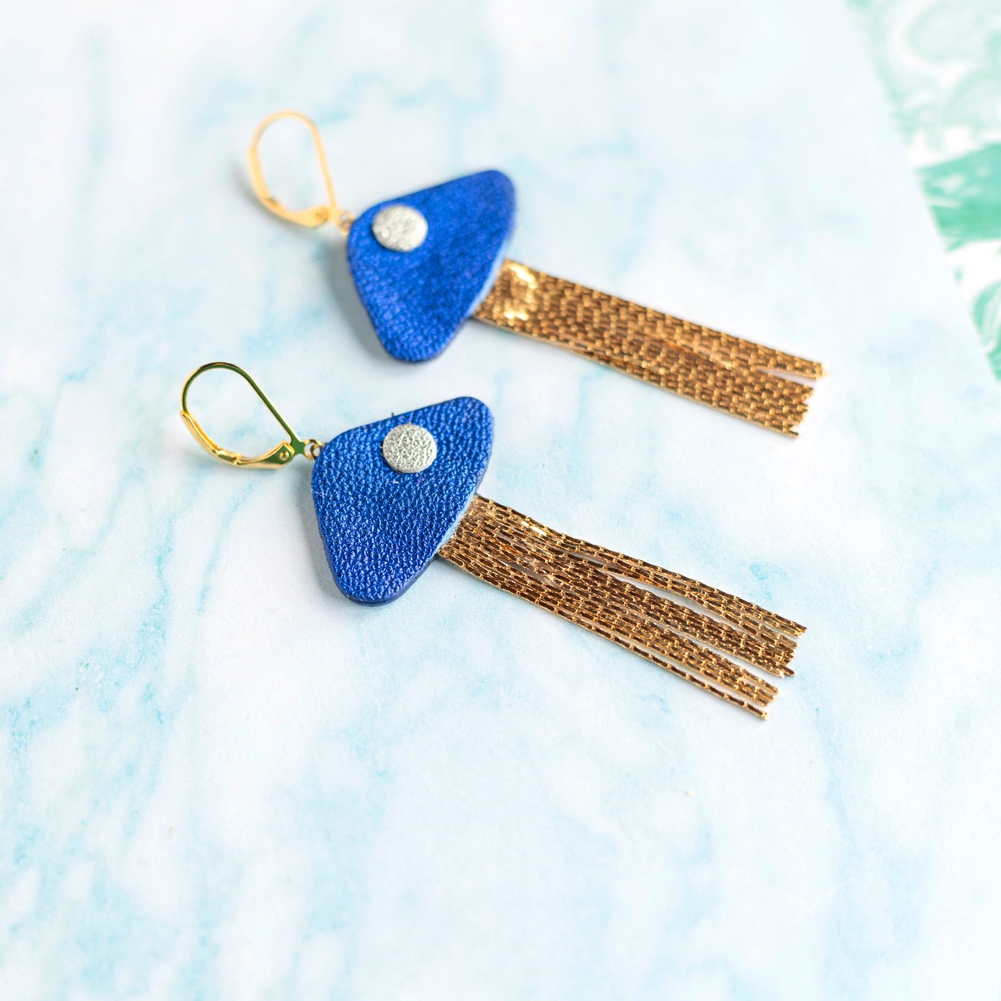 Boucles d'oreilles Méduses - cuir bleu outremer