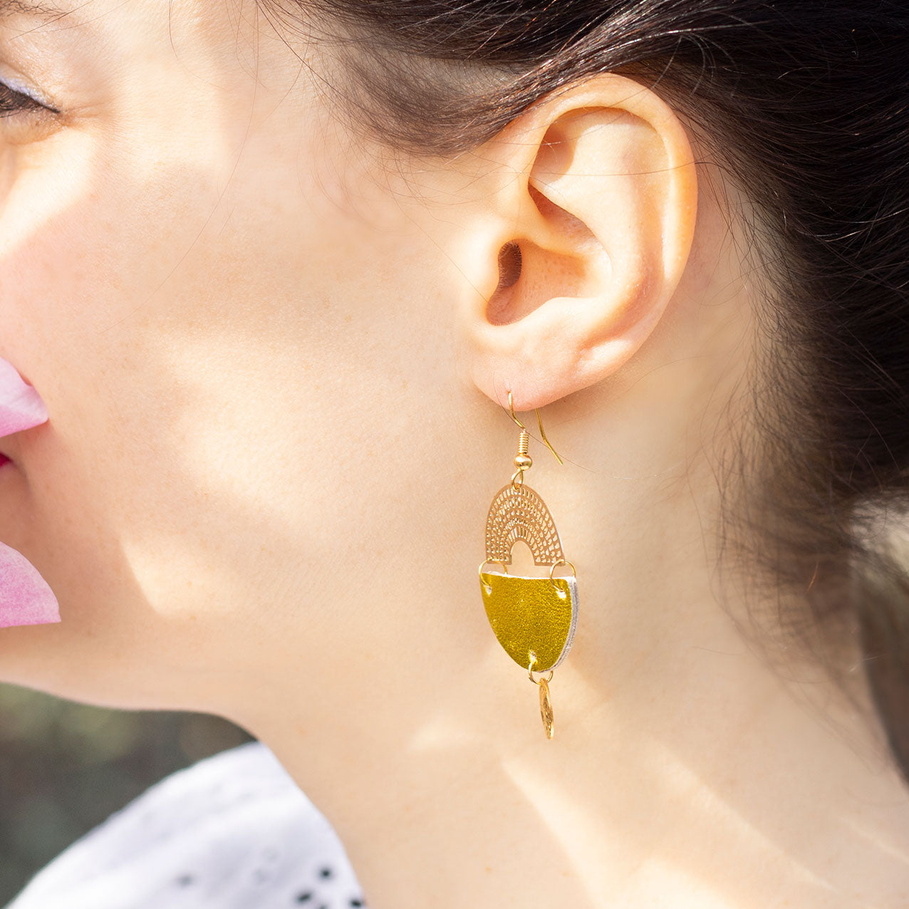 Ronda bright pink leather earrings