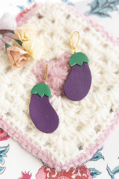 Boucles d'oreilles Aubergines cuir violet