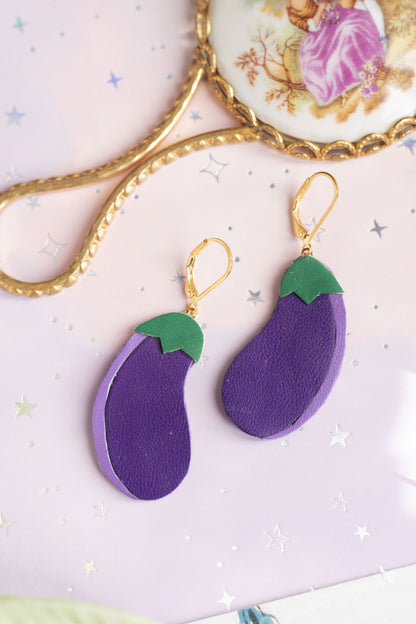 Boucles d'oreilles Aubergines cuir violet et mauve