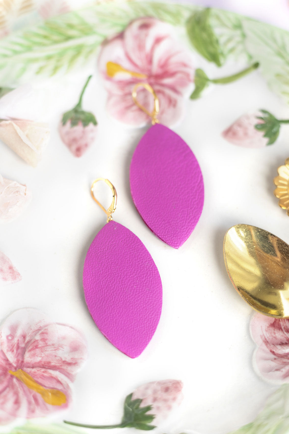 Boucles d'oreilles Vulves cuir bleu vert blanc fuchsia