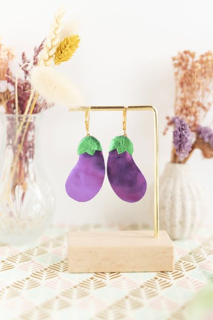 Boucles d'oreilles Aubergines cuir violet métallisé