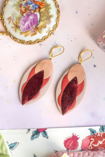 Boucles d'oreilles Vulves cuir rouge et rose chair