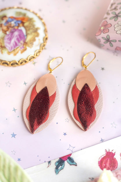 Boucles d'oreilles Vulves cuir rouge et rose chair