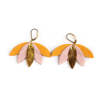 Boucles d'oreilles Palmier en cuir jaune ocre, rose chair et doré