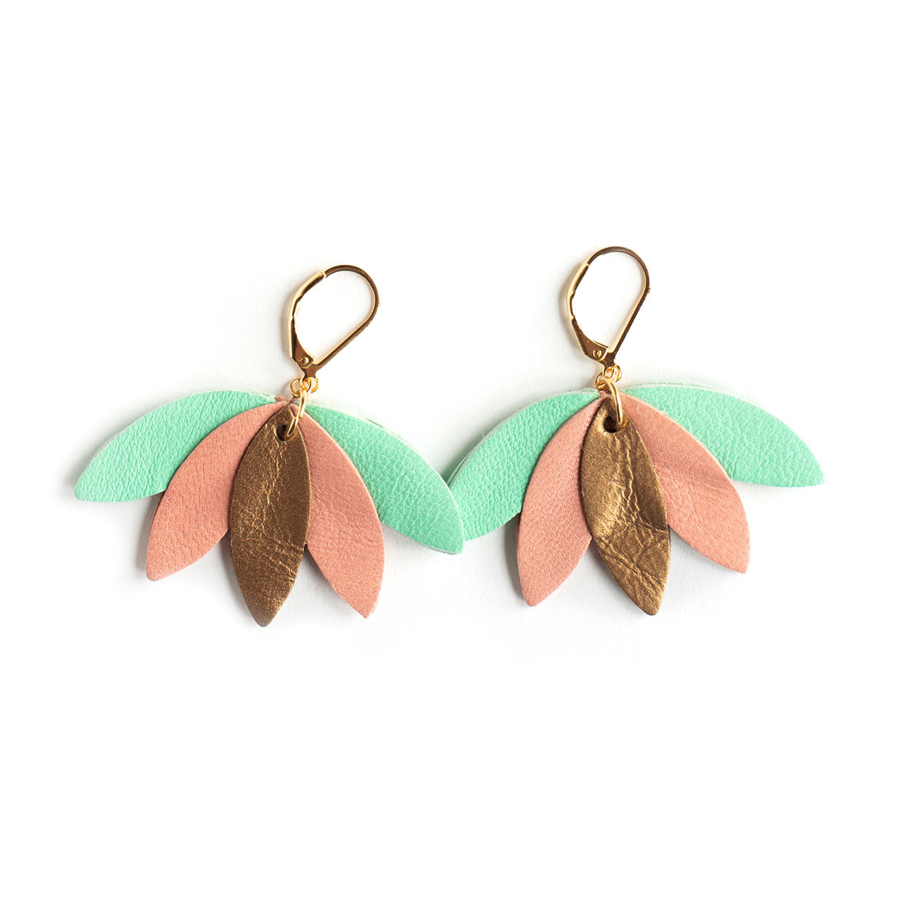 Boucles d'oreilles Palmier en cuir vert Véronèse, rose saumon et bronze