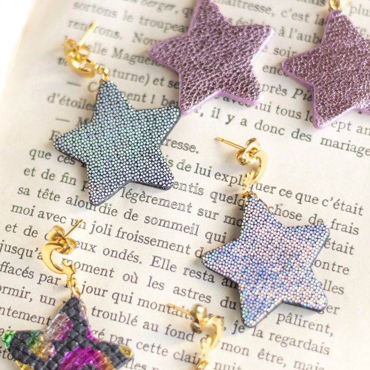 Boucles d'oreilles Etoiles - cuir rose métallisé - multicolores- argent holographique