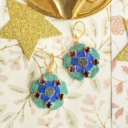 Boucles d'oreilles Hedwige - Fleur baroque turquoise et cristaux violets