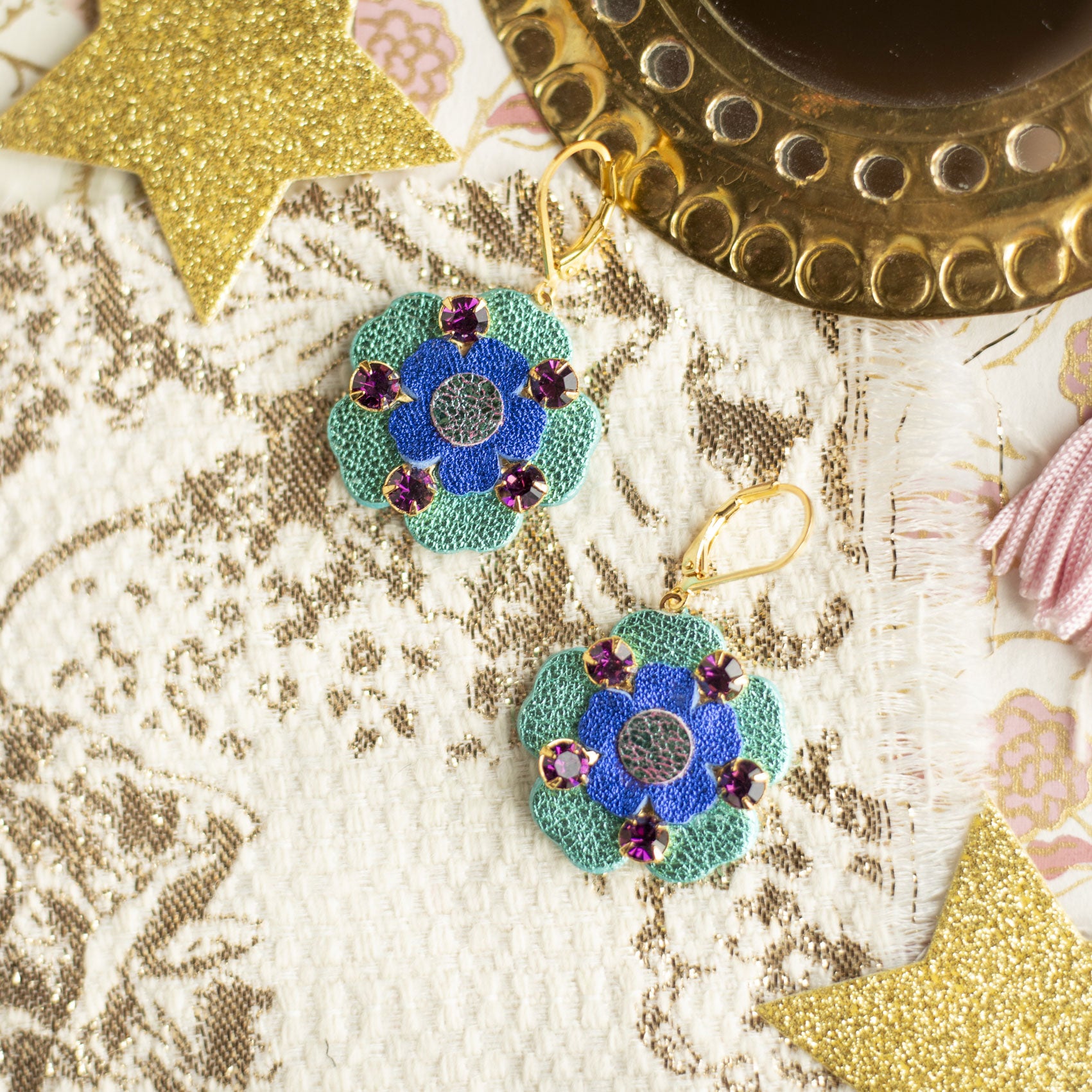 Boucles d'oreilles Hedwige - Fleur baroque turquoise et cristaux violets