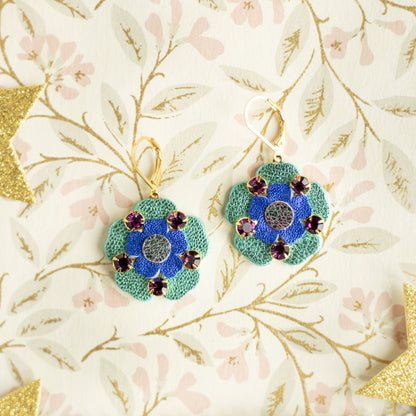 Boucles d'oreilles Hedwige - Fleur baroque turquoise et cristaux violets