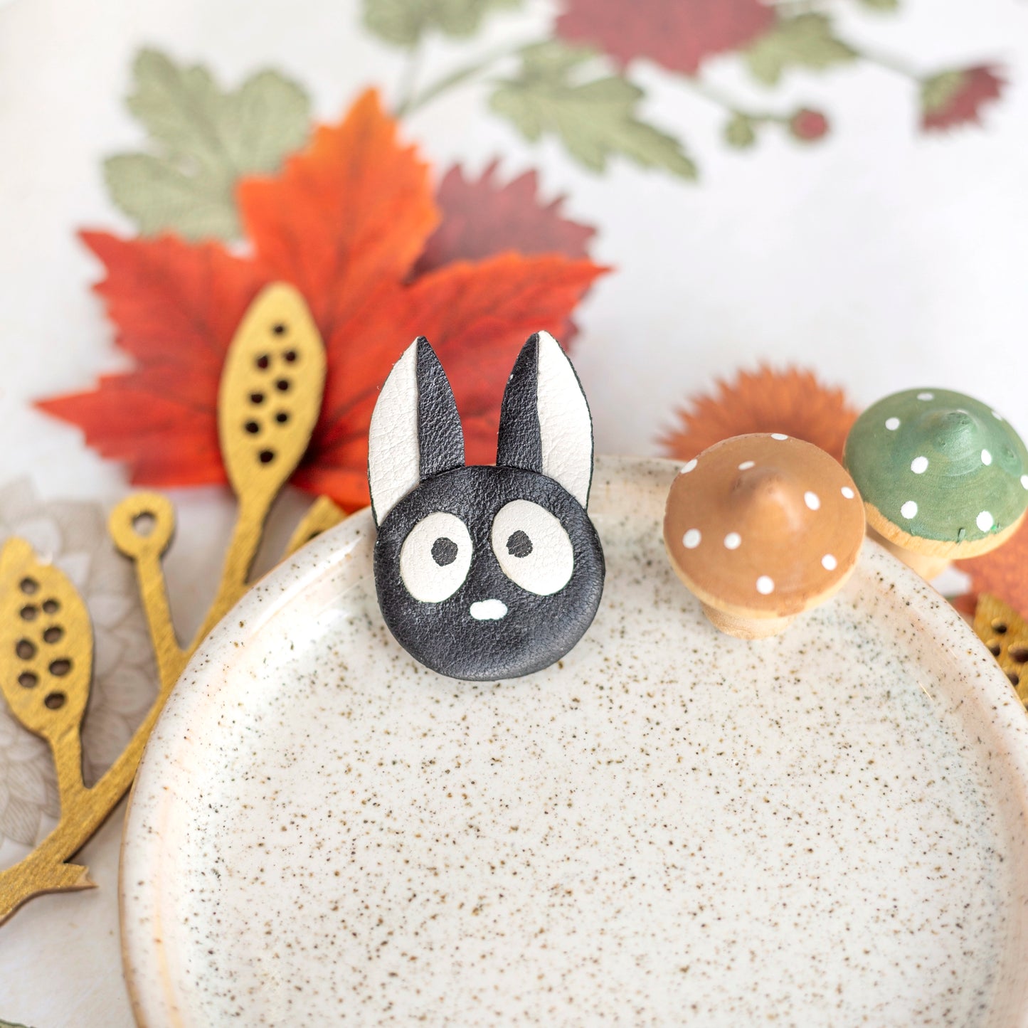 Pin's tête de chat noir