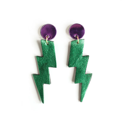 Boucles d'oreilles puces éclairs en cuir vert métallisé et violet