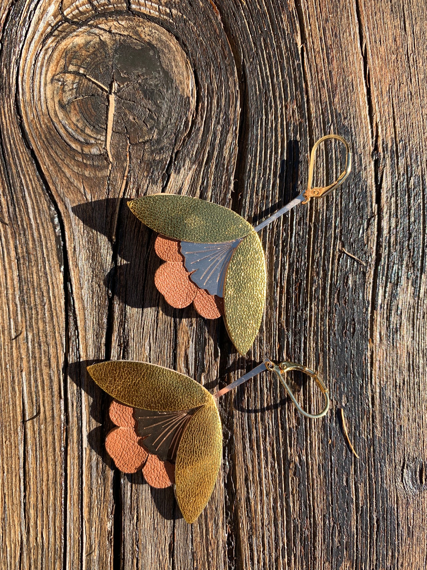 Gold and brown ginkgo flower earrings