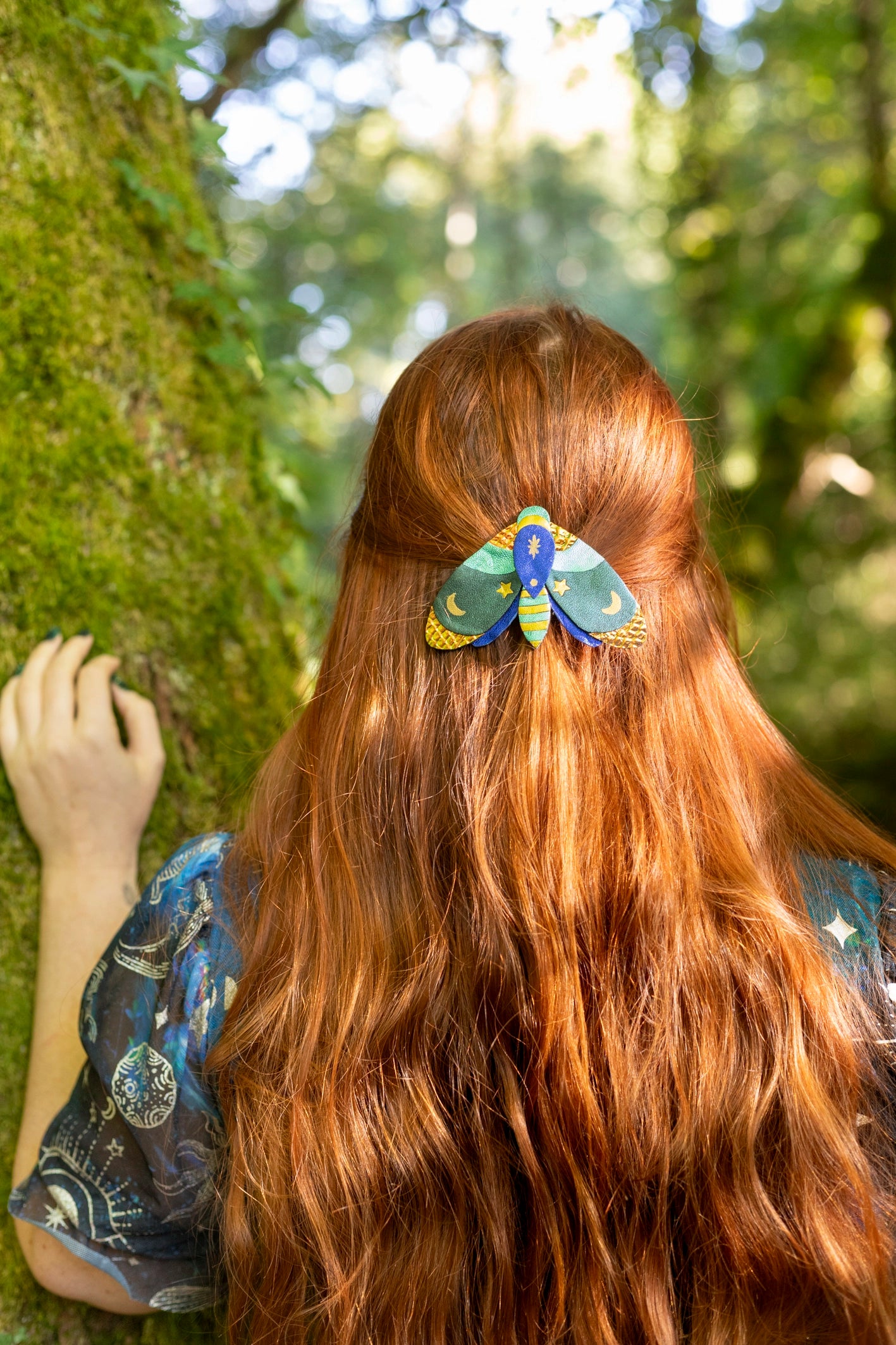 Précommande : pince à cheveux papillon en cuir