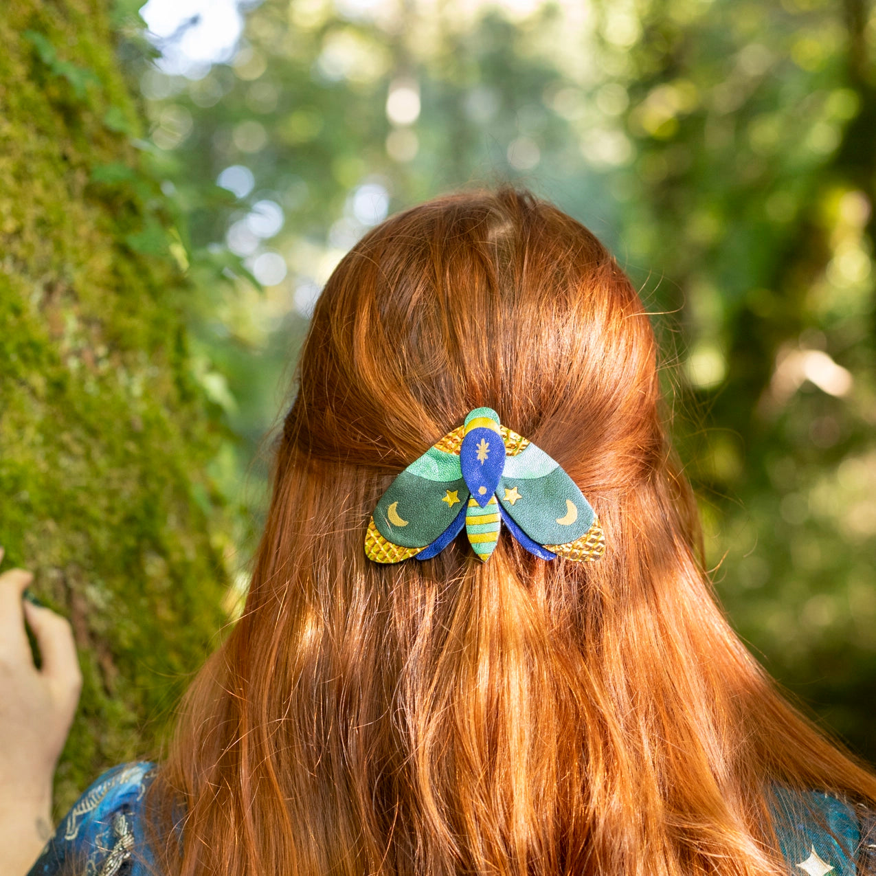 Précommande : pince à cheveux papillon en cuir