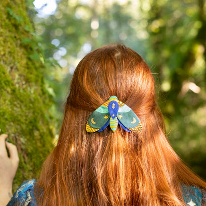 Précommande : pince à cheveux papillon en cuir