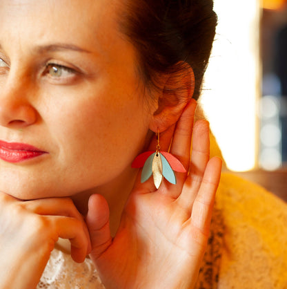 Boucles d'oreilles Palmier en cuir vert Véronèse, rose saumon et bronze