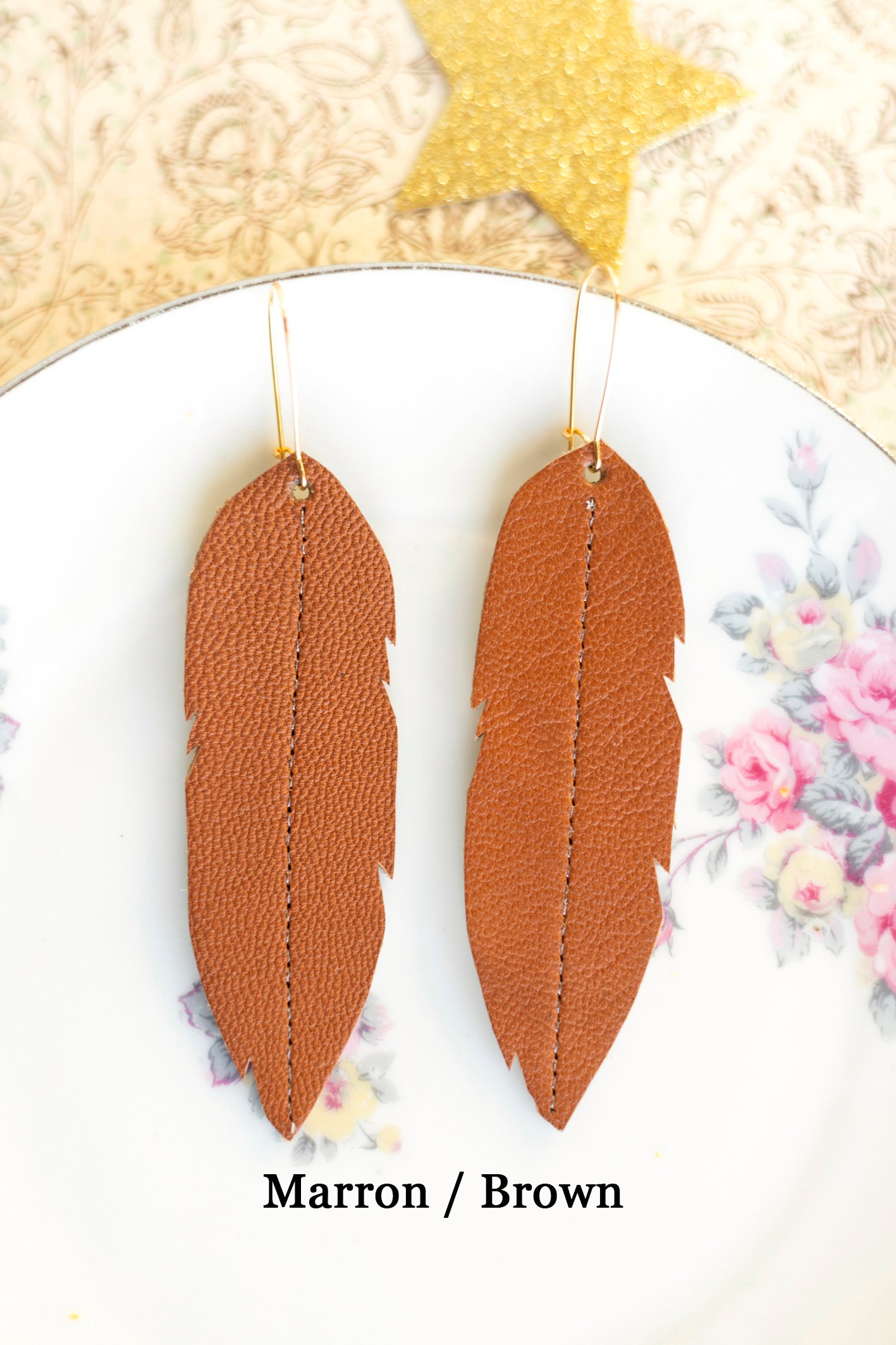 Longues boucles d'oreilles plumes en cuir : couleur au choix