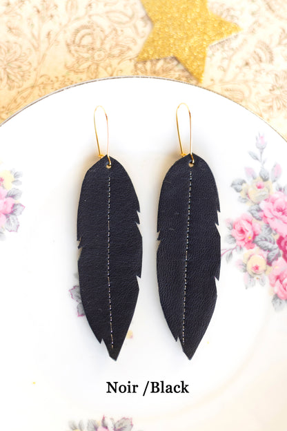 Longues boucles d'oreilles plumes en cuir : couleur au choix