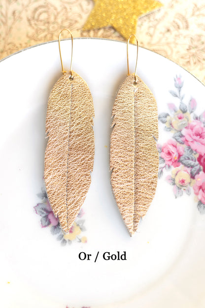 Longues boucles d'oreilles plumes en cuir : couleur au choix