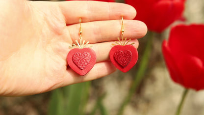 Boucles d'oreilles Coeurs sacrés rouge