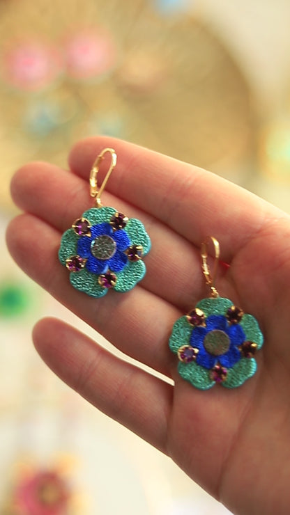 Boucles d'oreilles Hedwige - Fleur baroque turquoise et cristaux violets