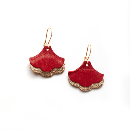 Boucles d'oreilles Ginkgo Biloba cuir rouge foncé et doré