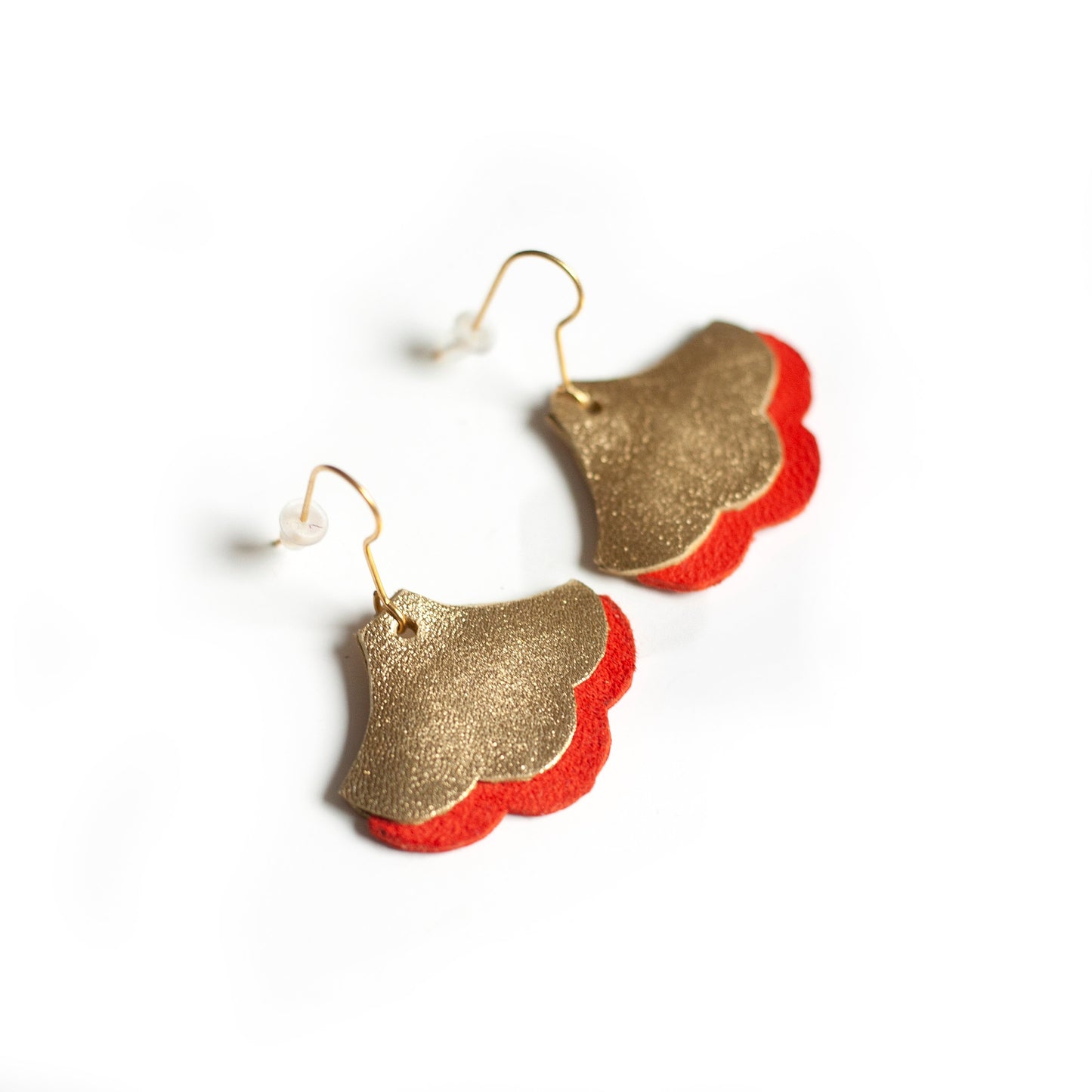 Ginkgo Biloba earrings in red and gold leather