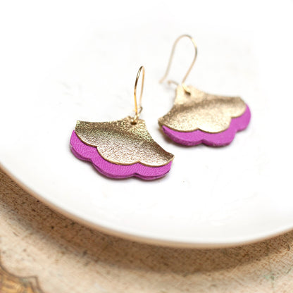 Boucles d'oreilles Ginkgo Biloba doré et magenta