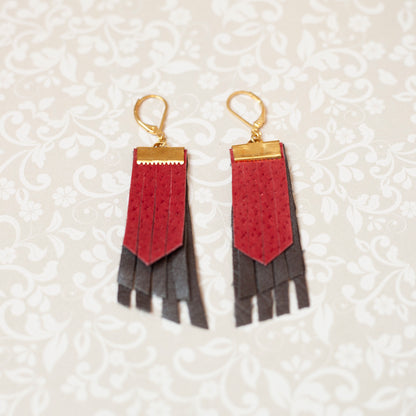 Boucles d'oreilles franges de cuir rouge et marron foncé