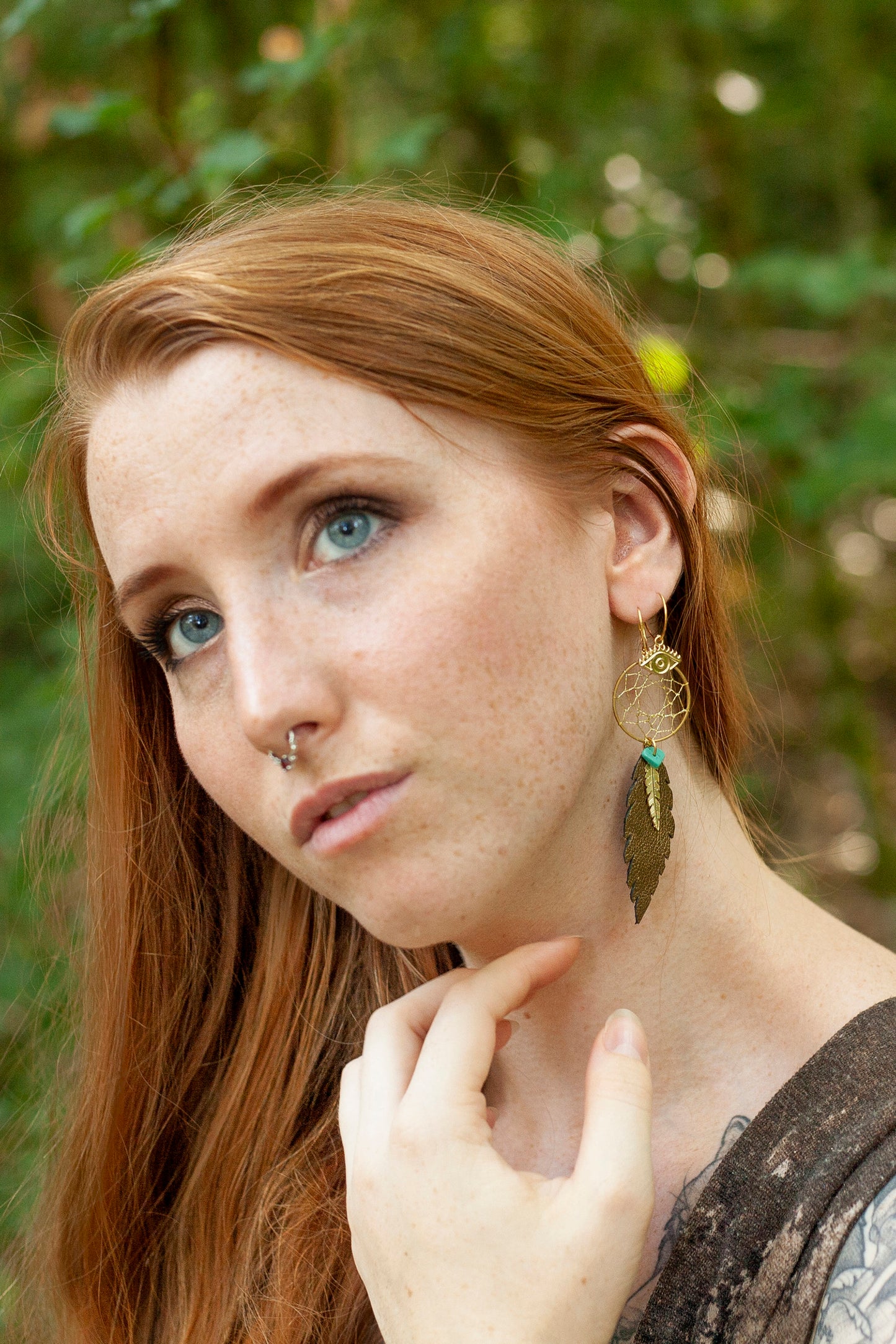 Dreamcatcher earrings with bronze leather feathers and turquoise stone