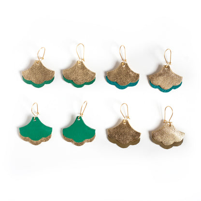 Boucles d'oreilles Ginkgo Biloba cuir vert kaki et doré