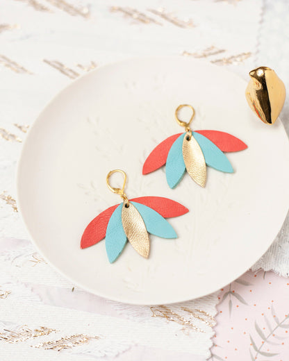 Boucles d'oreilles Palmier en cuir doré bleu cyan corail