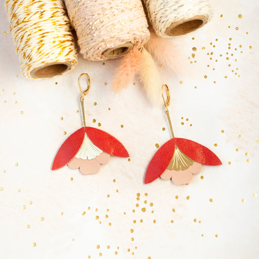 Ginkgo Flower earrings in red, rose gold leather