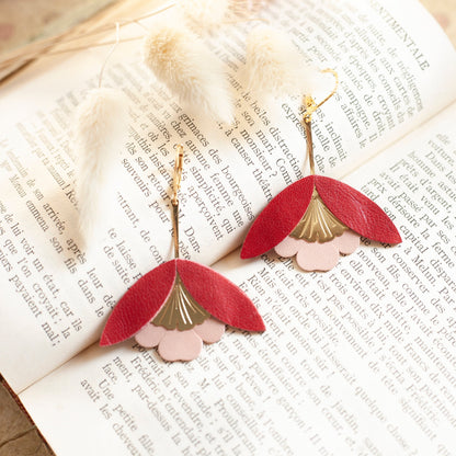 Boucles d'oreilles Fleur de Ginkgo cuir rouge et rose doré