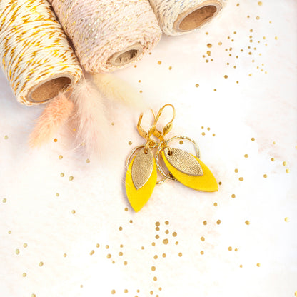 Boucles d'oreilles créoles cuir jaune et doré