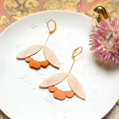 Boucles d'oreilles Fleur de Ginkgo cuir rose chair et orange