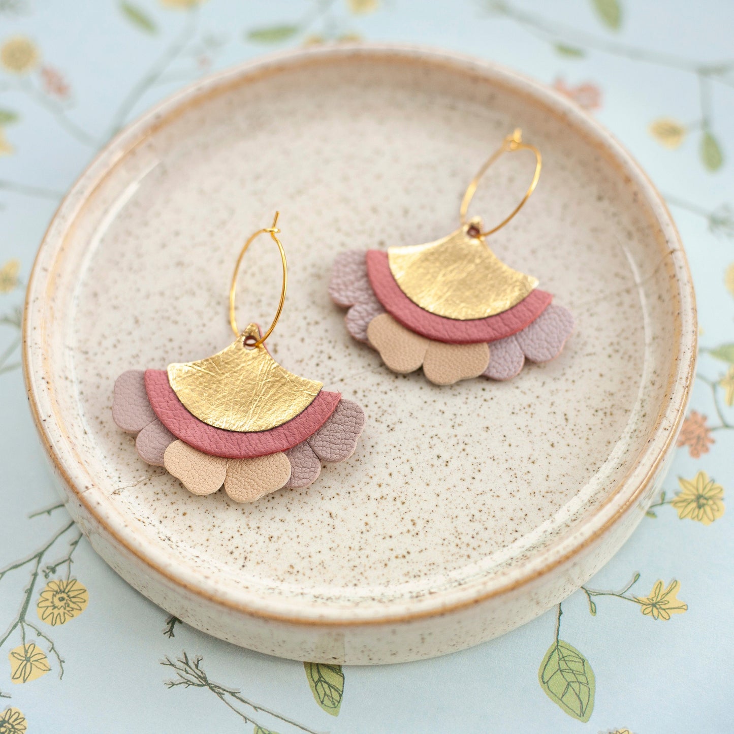 Fan earrings in pink mauve beige and gold leather