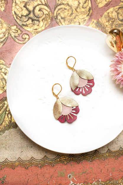 Boucles d'oreilles fleurs de cerisier cuir doré rose et prune