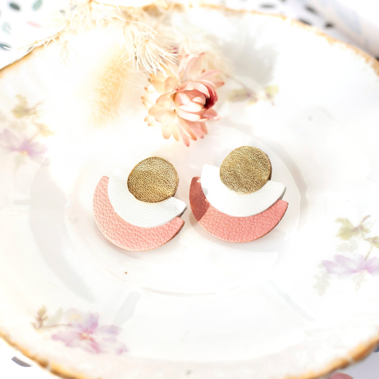 White and pink gold semi-circle stud earrings