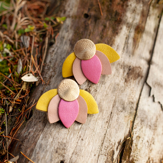 Pink and yellow gold leather flower earrings