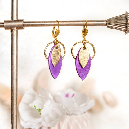 Boucles d'oreilles cuir violet et doré créoles