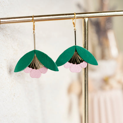 Boucles d'oreilles Fleur de Ginkgo cuir recyclé vert et rose