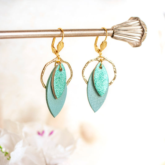 Boucles d'oreilles créoles en cuir bleu turquoise